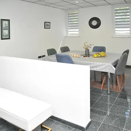 Pool House Maslina Appartement *