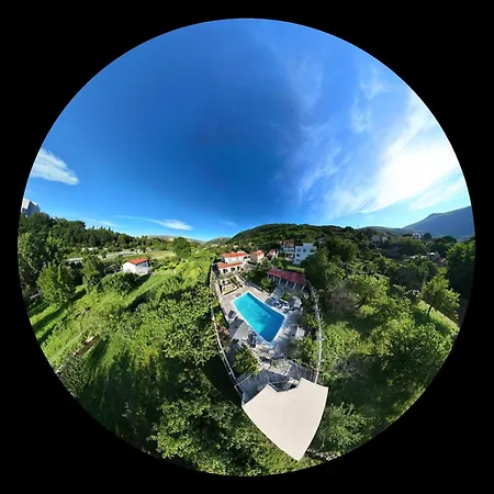 Pool House Maslina Apartment *