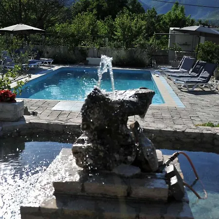 Pool House Maslina Apartmán