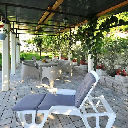 Pool House Maslina