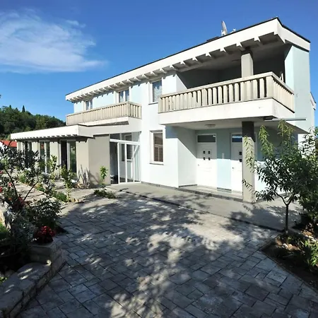 Pool House Maslina