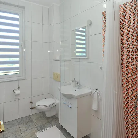 Pool House Maslina Apartmán *