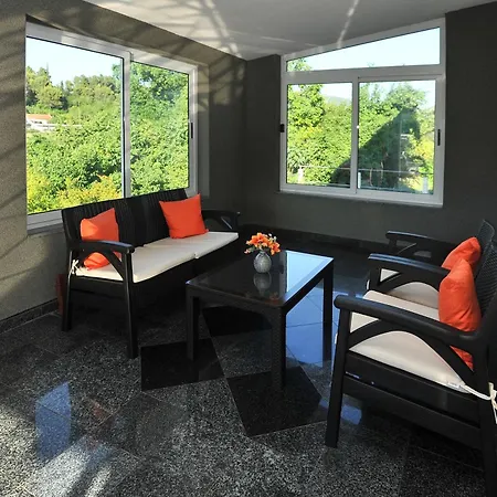 Pool House Maslina *