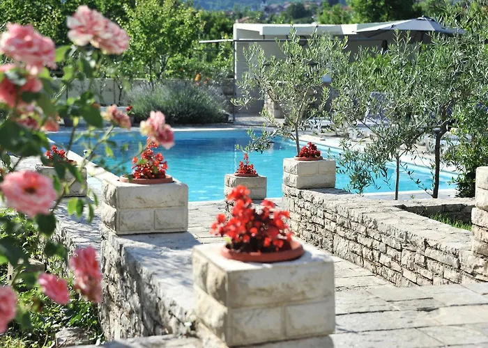 Pool House Maslina * Mostar