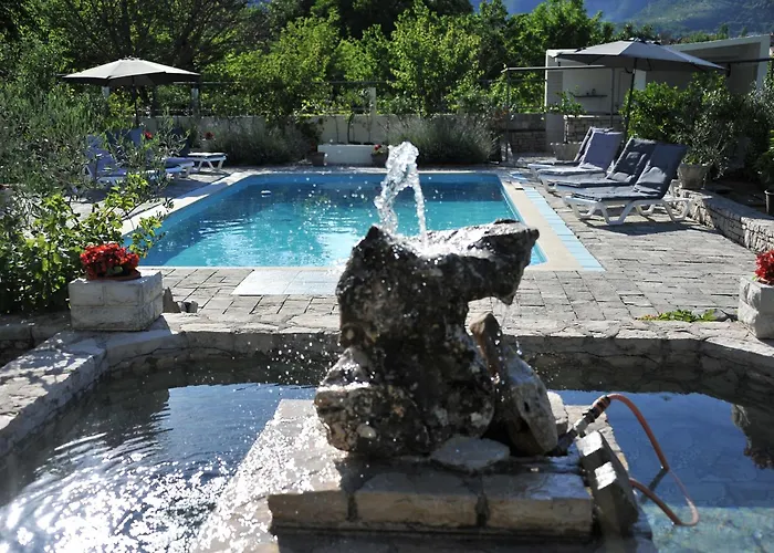 Pool House Maslina * Mostar