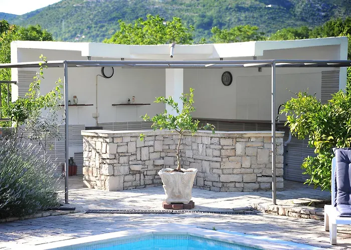 Pool House Maslina * Mostar